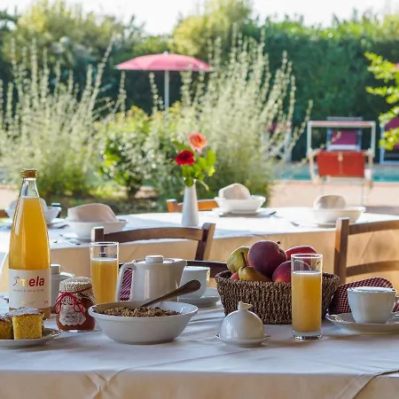 Foresteria Il Giardino Di Fontarronco Farm stay